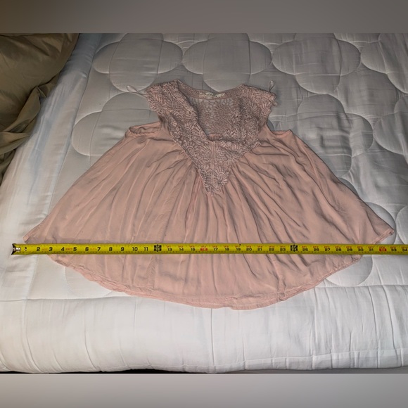 Solitaire Pink Lace Top Short Sleeve Blouse Size S - Picture 10 of 10